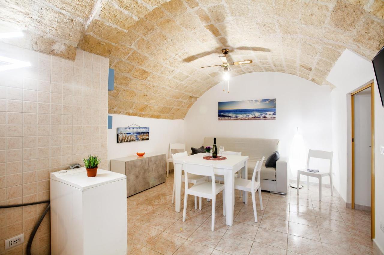 Monopoli Heartbeat - Apartment 200M From Sea Exterior photo