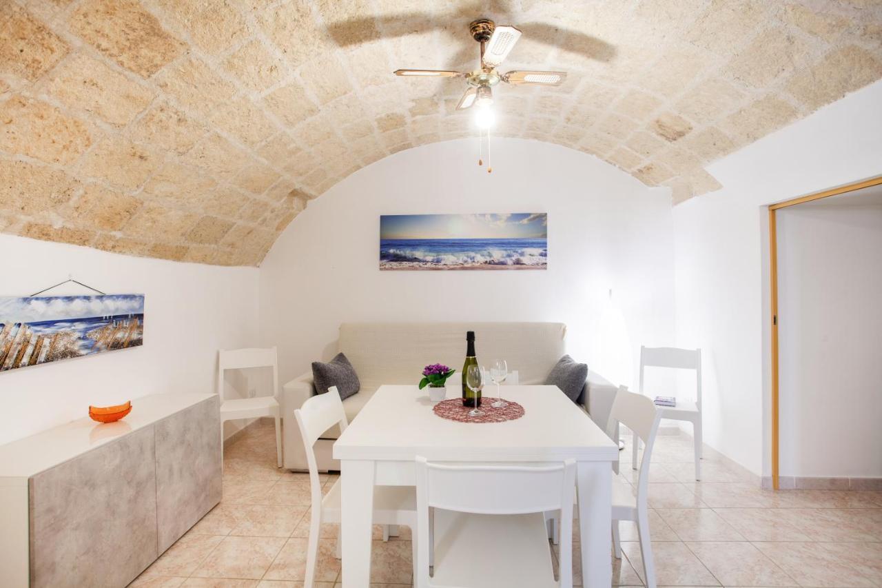 Monopoli Heartbeat - Apartment 200M From Sea Exterior photo