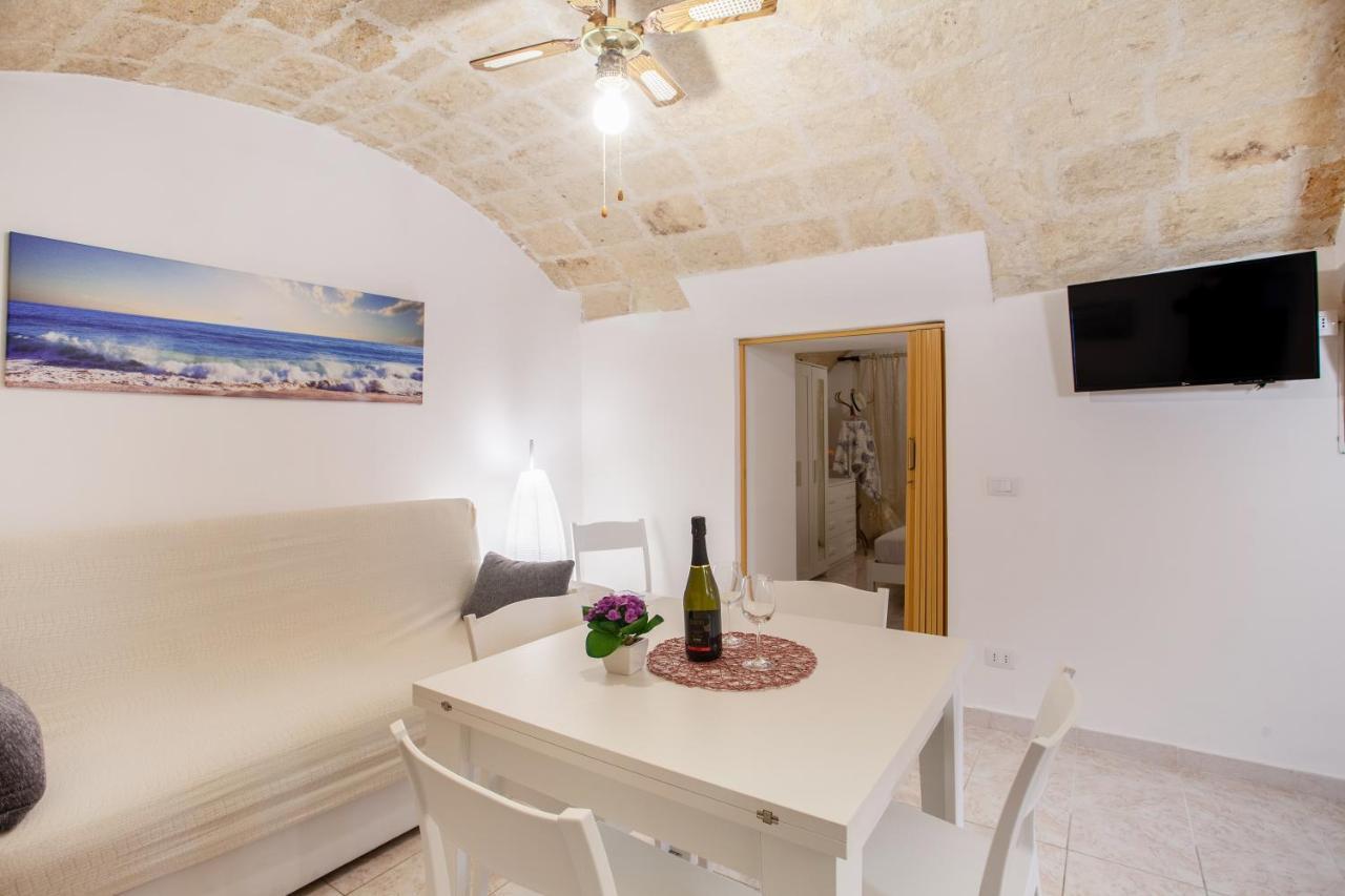 Monopoli Heartbeat - Apartment 200M From Sea Exterior photo